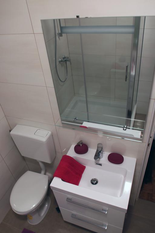 Blue Rose Apartment Трогир Екстериор снимка